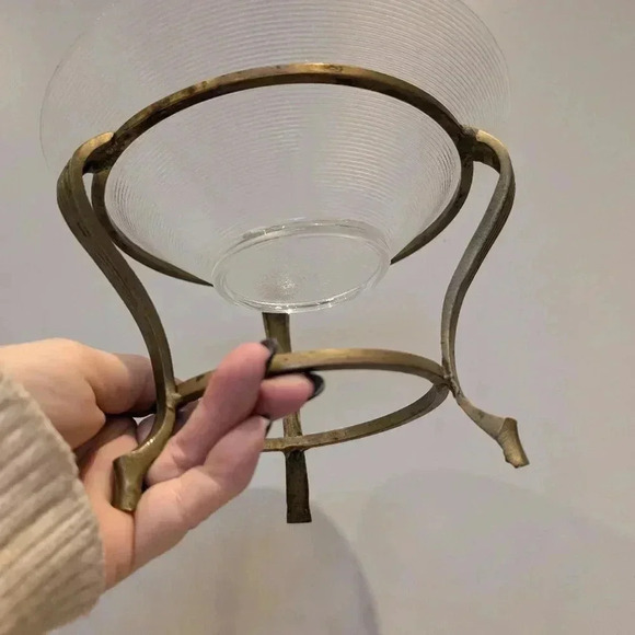 Vintage brass stand with glass bowl - Picture 6 of 8
